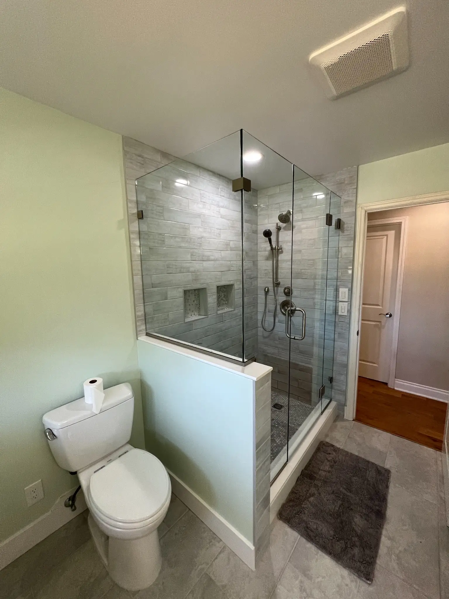Bathroom Remodels photo